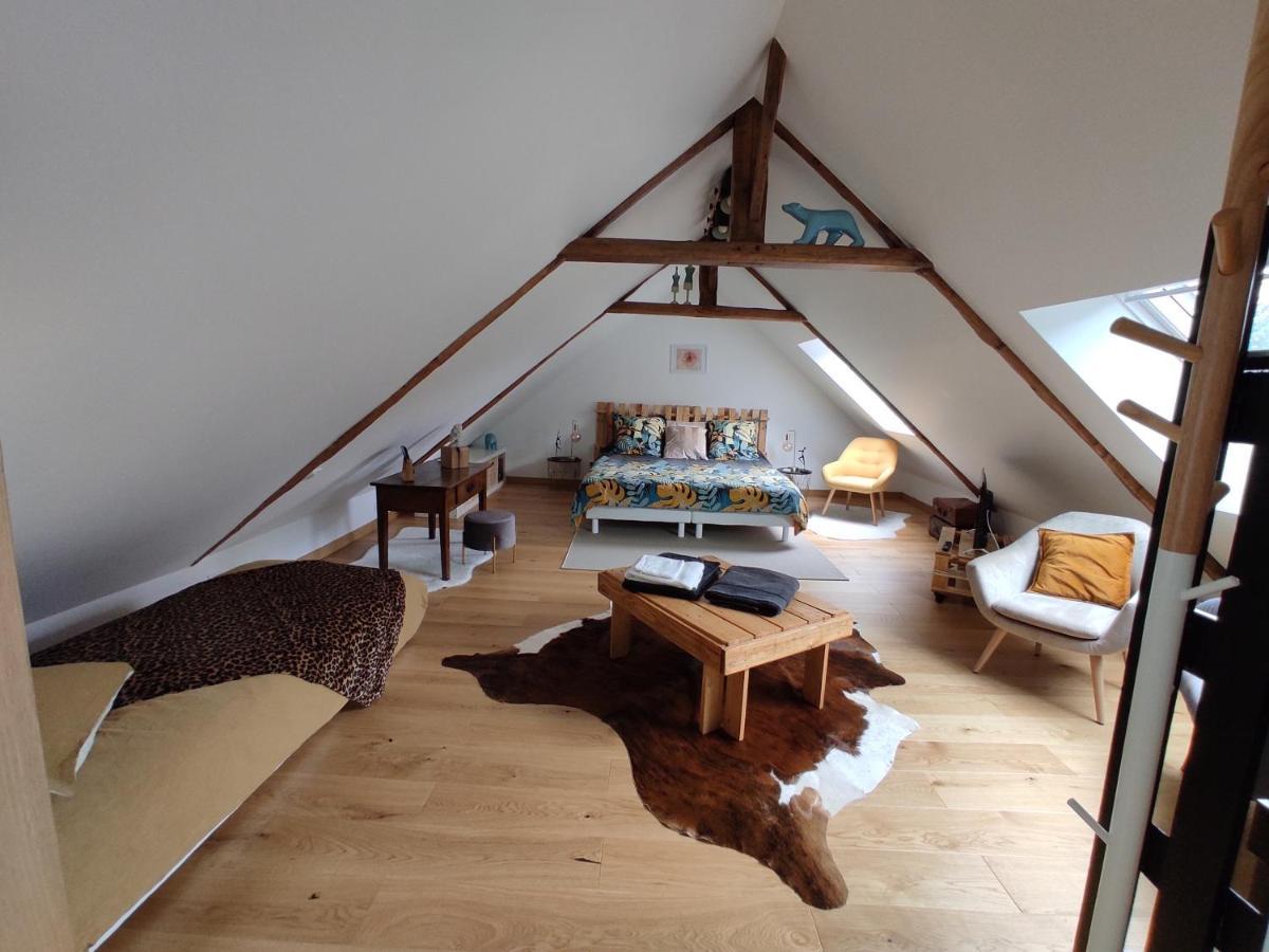 Aux Trois Palmiers Bed & Breakfast แซงต์-บรีเออ ภายนอก รูปภาพ