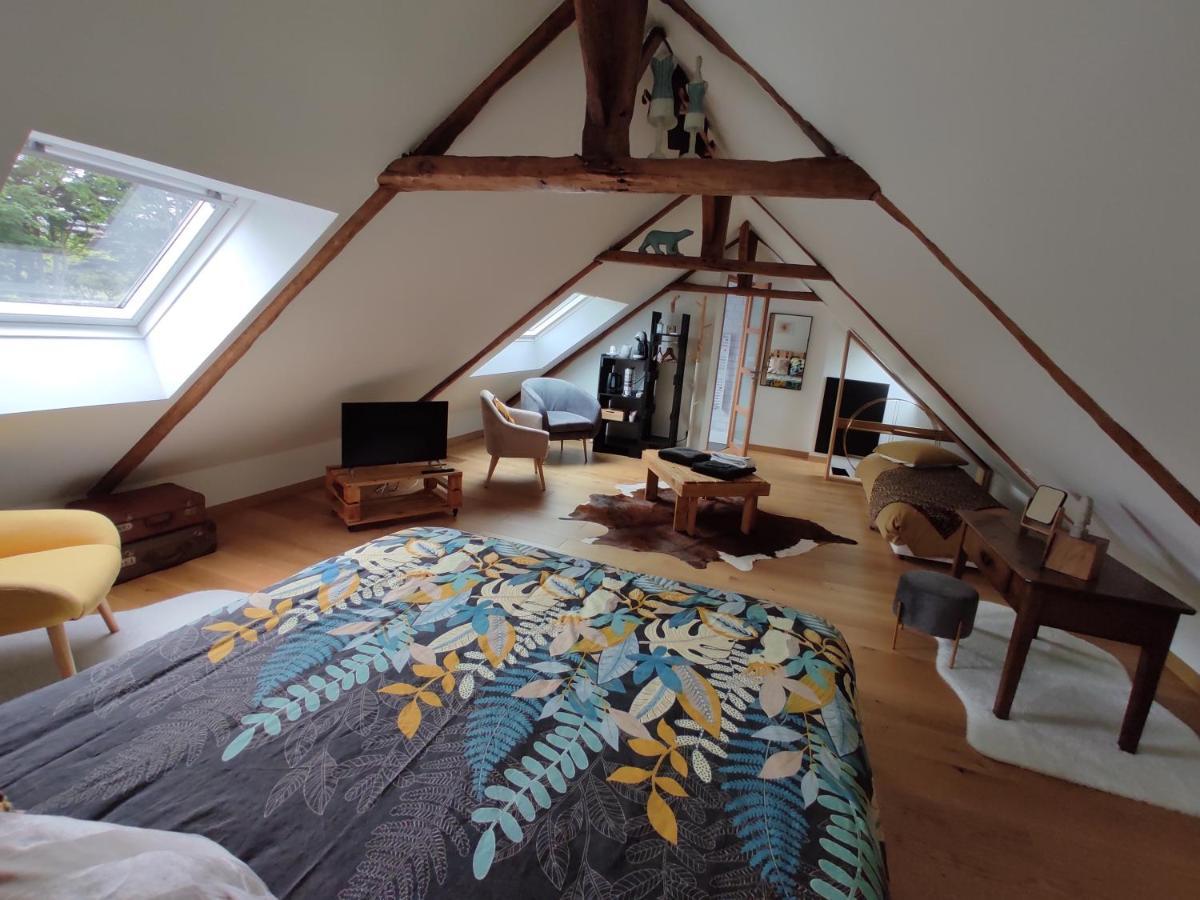 Aux Trois Palmiers Bed & Breakfast แซงต์-บรีเออ ภายนอก รูปภาพ